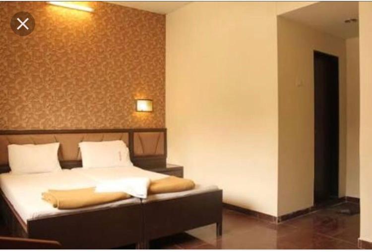 Hotel Ganesh Palace 뭄바이 외부 사진